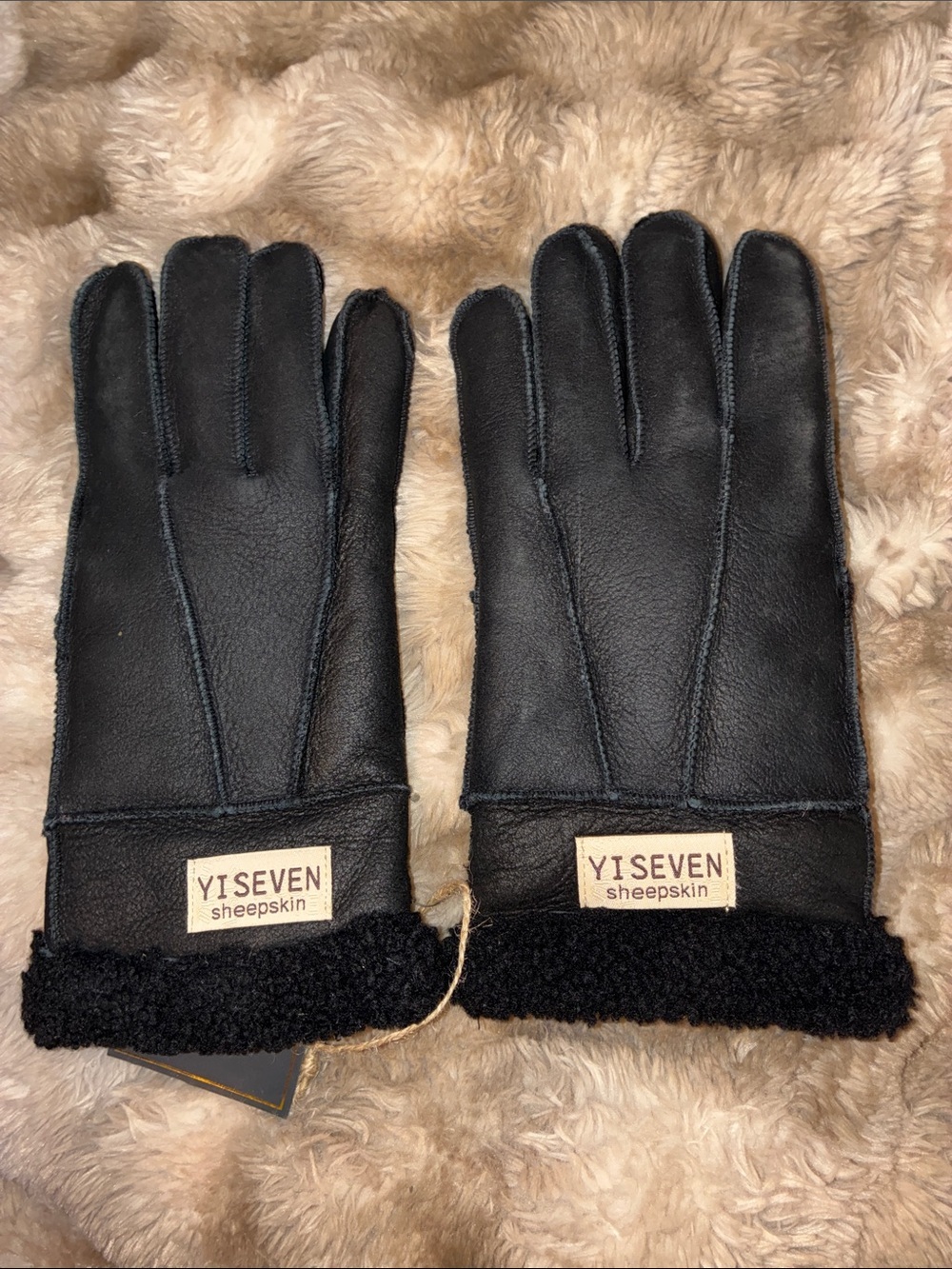 NWT Black Sheepskin Leather Men’s Gloves with Shearling Cuff Medium